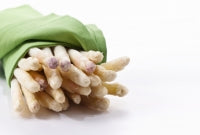 Frischer weißer Spargel