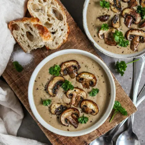 Waldpilzsuppe mit Suppengewürz (getrocknet) & getrockneten Pilzen