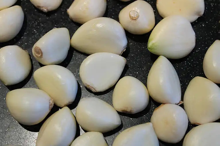 Geschälte Knoblauch Zehen